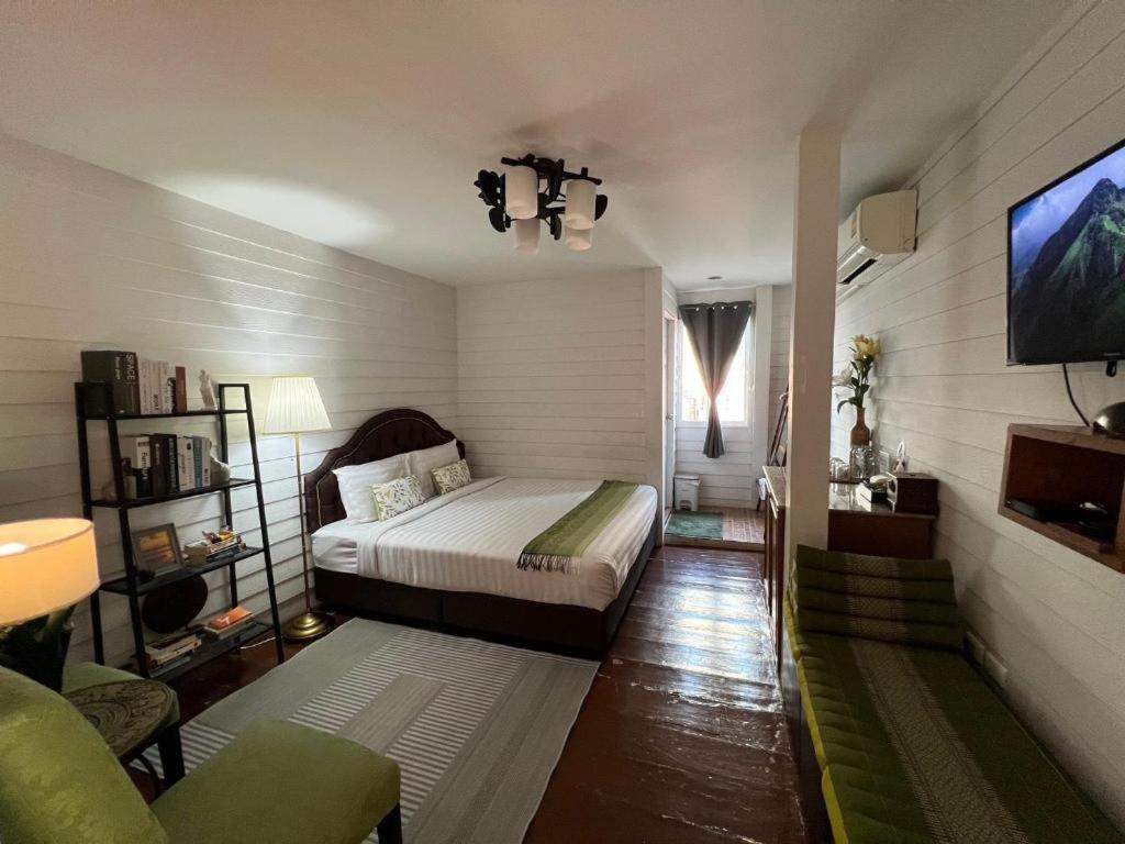 Ban Thungdang Housetel Bangkok Hotel Ngoại thất bức ảnh