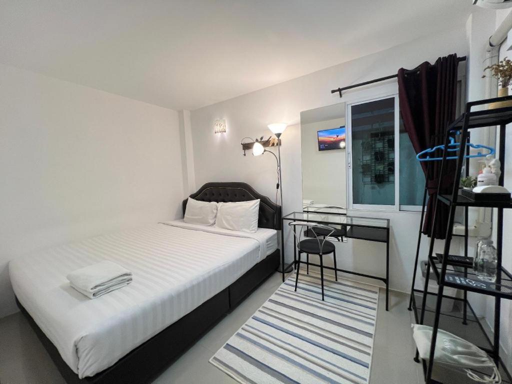 Ban Thungdang Housetel Bangkok Hotel Ngoại thất bức ảnh