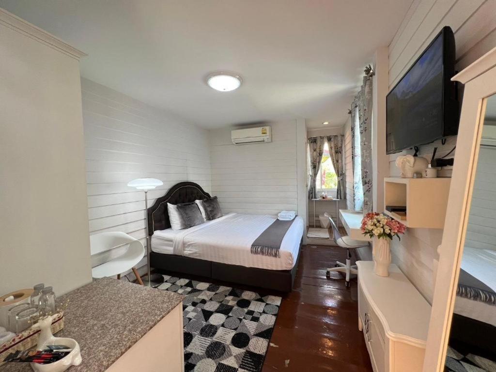 Ban Thungdang Housetel Bangkok Hotel Ngoại thất bức ảnh
