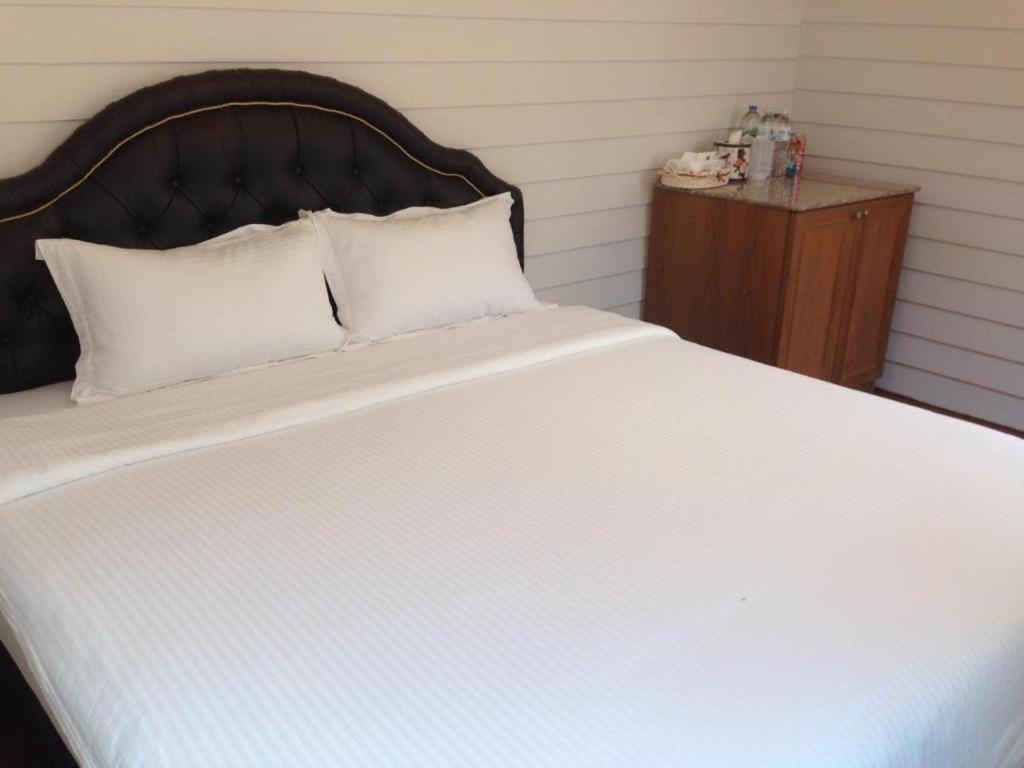 Ban Thungdang Housetel Bangkok Hotel Ngoại thất bức ảnh